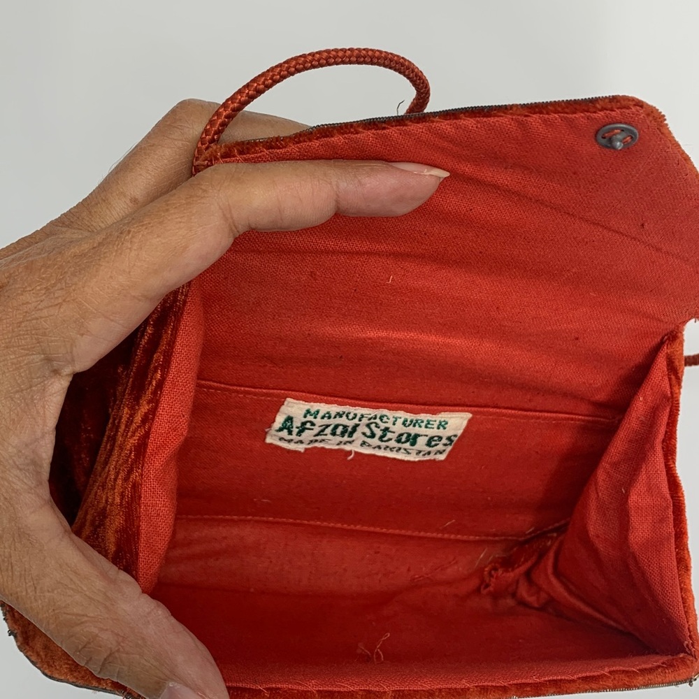 Vintage Afsal Stores Elegant Red Embroidered Women's party Bag Pakistan 🇵🇰 RARE! - Picture 7 of 17